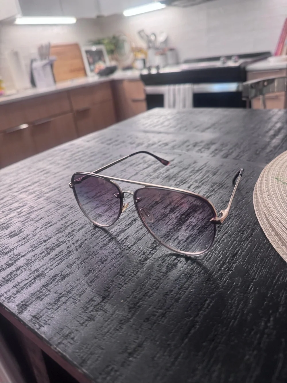 Quay Australia Women's Aviator Sunglasses - With QUAY CASE
